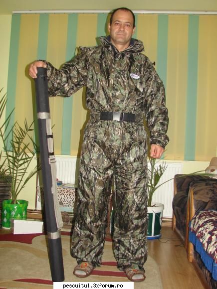 Ce ne-am mai cumparat... - M-o recunoaste asa? - SCULELE SI ECHIPAMENTELE NOASTRE DE PESCUIT