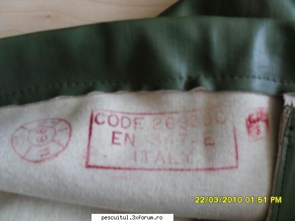 Cizme cauciuc - Sunt fabricate in Italia. Pe interior sunt - BAZAR PESCAR - VANZARI , CUMPARARI