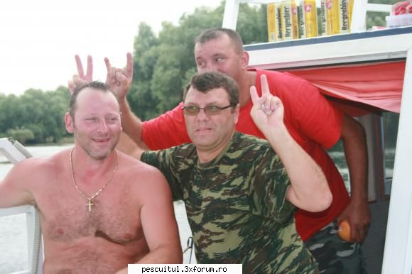 delta uite-asa ajungi din un....nu bou..ci cerb!! &nbsp; erau mai multe decit doua!!