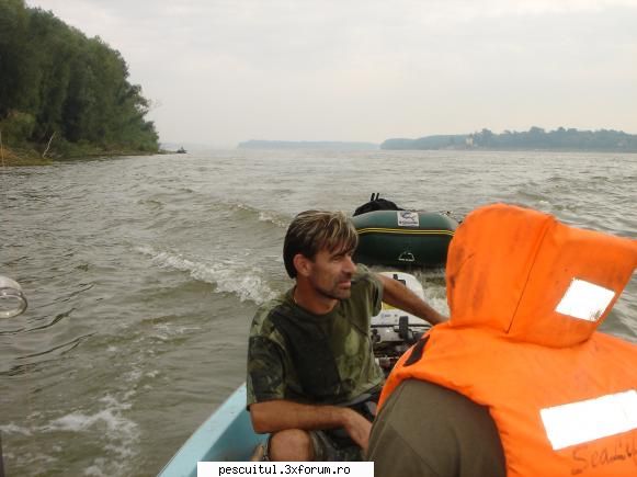 Dunarea . Calarasi, km fv 370 - Giurgiu, km fv 510 - Gasim mult mai le - PESCUIT LA DUNARE SI IN DELTA DUNARII