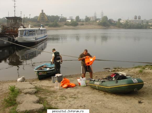 Dunarea . Calarasi, km fv 370 - Giurgiu, km fv 510 - Modigliani - PESCUIT LA DUNARE SI IN DELTA DUNARII