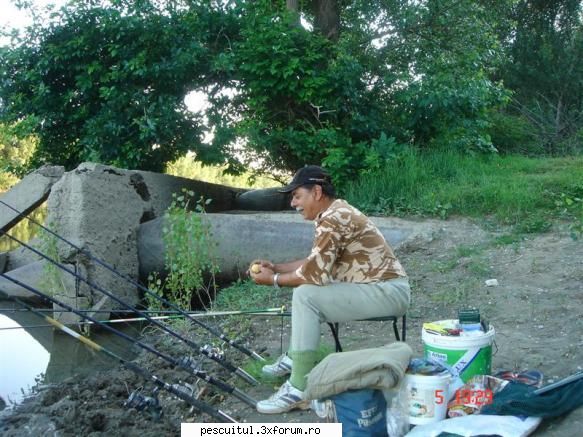 Dunarea . Calarasi, km fv 370 - Giurgiu, km fv 510 - Asta e ! Pentru c - PESCUIT LA DUNARE SI IN DELTA DUNARII