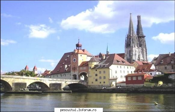 Dunarea de-a lungul Europei ! - In trecere prin Regensburg (Germania) - PESCUIT LA DUNARE SI IN DELTA DUNARII