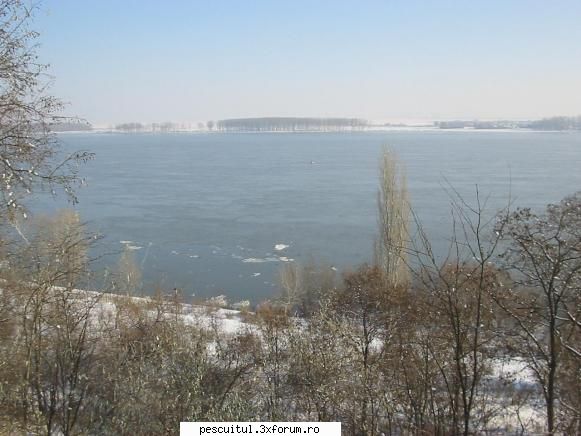 Dunarea iarna . Superba ca in tot anul ! - Tot din zona Galatiului - PESCUIT LA DUNARE SI IN DELTA DUNARII