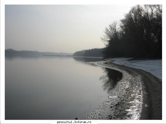 Dunarea iarna . Superba ca in tot anul ! - Modigliani - PESCUIT LA DUNARE SI IN DELTA DUNARII