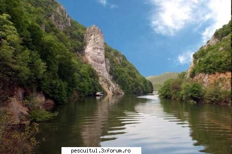 Dunarea la Cazane - Rockyonutz - PESCUIT LA DUNARE SI IN DELTA DUNARII