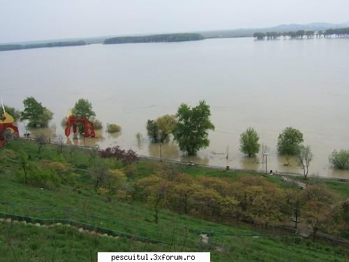 Dunarea la Galati - Rockyonutz - PESCUIT LA DUNARE SI IN DELTA DUNARII
