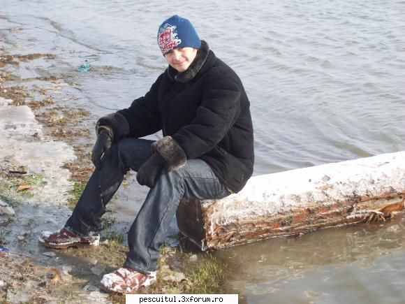 Dunarea la Galati - Mai stau si eu jos caci am obosit - PESCUIT LA DUNARE SI IN DELTA DUNARII