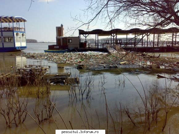Dunarea la Galati - tzu_tzu_rel - PESCUIT LA DUNARE SI IN DELTA DUNARII