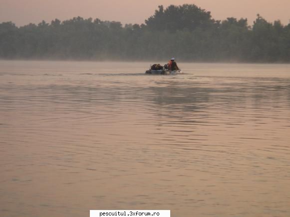 Dunarea pe teritoriu, de la Calarasi aval - Se pleaca la drum . Trecer - PESCUIT LA DUNARE SI IN DELTA DUNARII