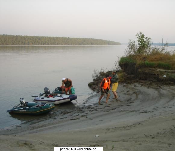 Dunarea pe teritoriu, de la Calarasi aval - Descarcarea bagajelor - PESCUIT LA DUNARE SI IN DELTA DUNARII