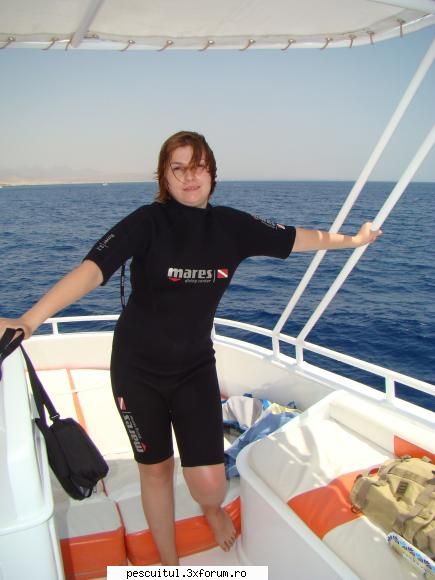 Egipt - Sharm El Sheikh - Pregatita ptr saritura in apa .. o curajoasa. Te - CALATORII SI INTALNIRI