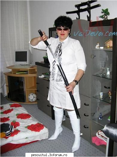 Imagini funny - ninja de romania - NEURONU` ZAMBARET - BANCURI , HAIOASE , FUNNY