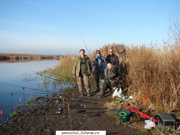 Lacul salbatic-ROJISTE - Pe soseaua Alexandria-Zimnicea,la 2km.de - LOCURI DE PESCUIT - BALTI