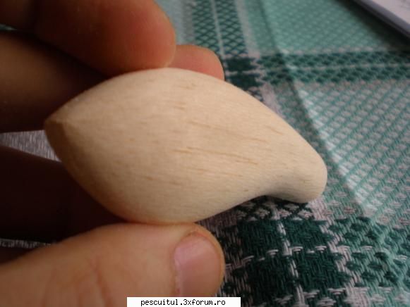 Naluci - Constructia unui vobler (cu poze) - Pasul 5 Slefuim corpul cu un - ATELIER - HOME MADE , BRICO