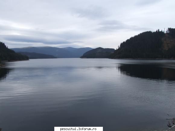 Pe unde mai umblam- POZE - Lacul Vidra in toata splendoarea lui...are 21 km - CALATORII SI INTALNIRI