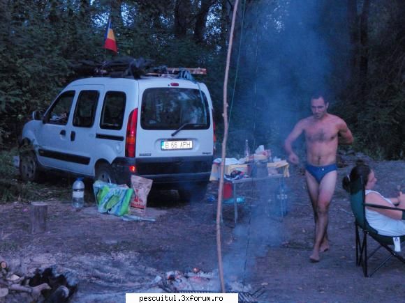 Pescar Hoinar - Dabuleni , August - in pas de defilare - CALATORII SI INTALNIRI