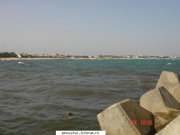Pescar ..... unic in Tunisia ! - Plaja Hammametului vazuta de pe dig - DISCUTII DIVERSE DESPRE PESCUIT