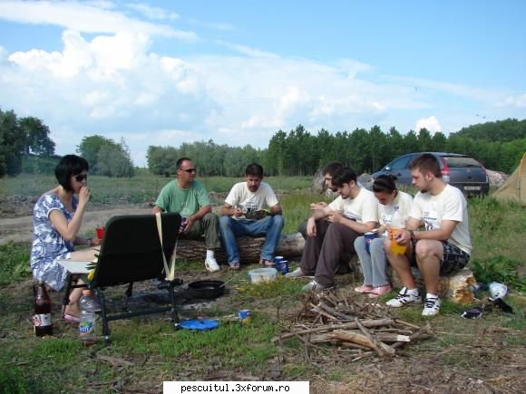 Pescari Hoinari .... la EcoAra 2010 - valy - PESCUIT LA DUNARE SI IN DELTA DUNARII