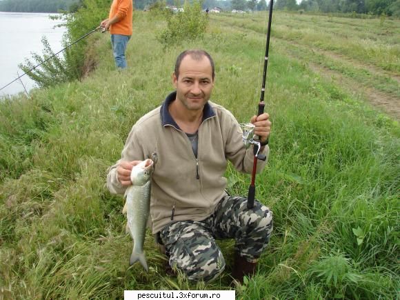 Pescari Hoinari .... la EcoAra 2010 - si prima captura !!!! - PESCUIT LA DUNARE SI IN DELTA DUNARII