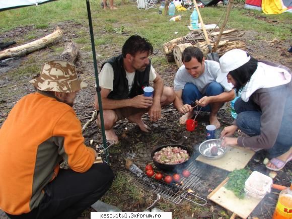 Pescari Hoinari .... la EcoAra 2010 - si maestru bucatar - PESCUIT LA DUNARE SI IN DELTA DUNARII