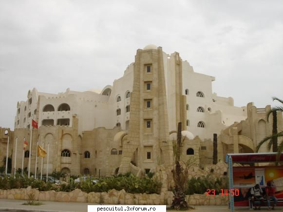 Poze Tunisia ! - Modigliani - POZELE MELE - PESCUIT