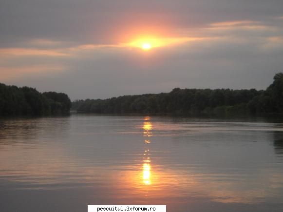 Rasarituri si apusuri de soare pe maluri de ape - Modigliani - POZELE MELE - PESCUIT