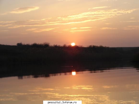 Rasarituri si apusuri de soare pe maluri de ape - valy - POZELE MELE - PESCUIT