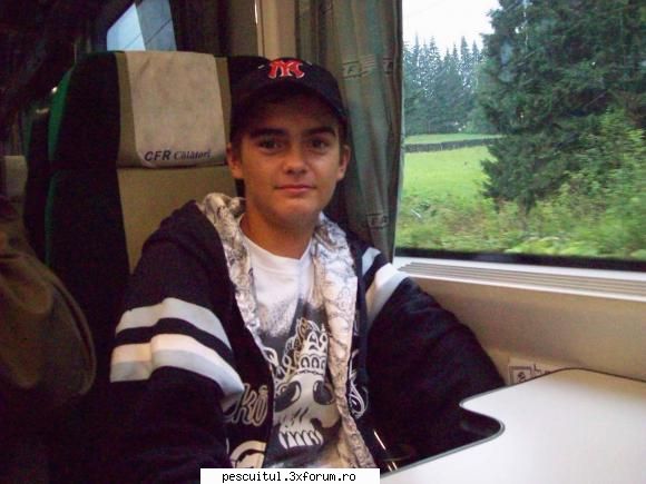 Romania-Arad - In incheiere un om plictisit/nervos!!!Poza nu - CALATORII SI INTALNIRI