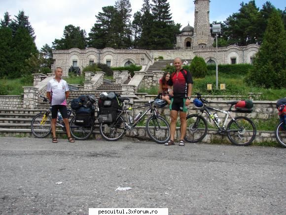 Rucar -Bran pe bicicleta - Dupa cate stiti saptamana trecuta am dat o tura - CALATORII SI INTALNIRI