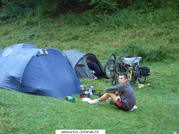 Rucar -Bran pe bicicleta - Dimineata la un ceai - CALATORII SI INTALNIRI