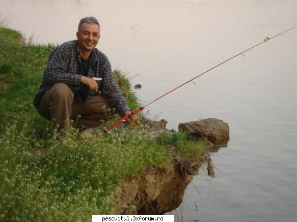 Sperante ....... - Si eu cu una ! Il scot inaintea ta ! " - PESCUIT LA DUNARE SI IN DELTA DUNARII