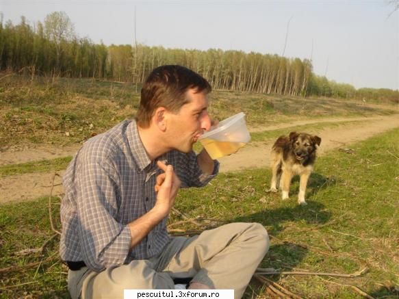 Sperante ....... - Vezi ca-n casoleta aia au fost ouale ! - Asa ! Si - PESCUIT LA DUNARE SI IN DELTA DUNARII