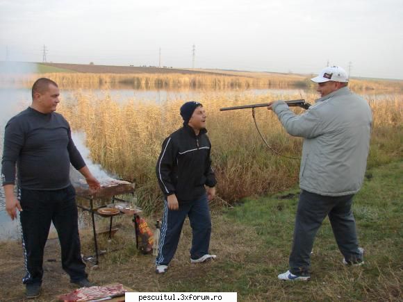 VALY , si nu numai , in PEISAJE - Si sa sfarsit cu paranghelie de sa tras cu pusca - POZELE MELE - PESCUIT