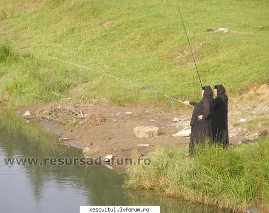 Van Dame pe manele si o poza caraghioasa rau - si pun aici poz - NEURONU` ZAMBARET - BANCURI , HAIOASE , FUNNY
