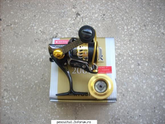 Vand Mulineta Ryobi Zauber CF 2000 - Vand Ryobi Zauber CF de 2000, stare - BAZAR PESCAR - VANZARI , CUMPARARI