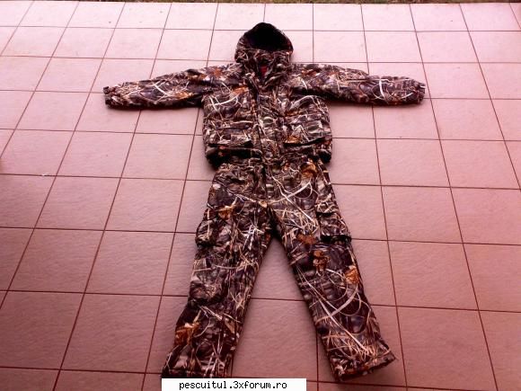 Vand costume de vanatoare si pescuit - Vand costume de vanatoare si - BAZAR PESCAR - VANZARI , CUMPARARI