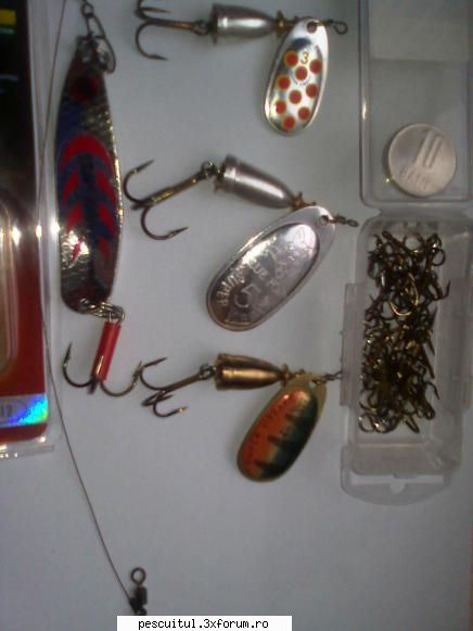 Voblere Rapala de vanzare si altele - rectificare-cutie cu 23 ancore - BAZAR PESCAR - VANZARI , CUMPARARI