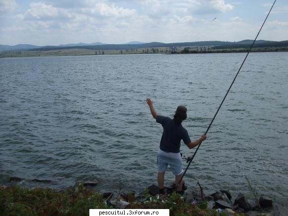 in concediu - Mi-am facut montura la pluta si am inceput sa - JURNAL DE PARTIDA - POVESTIRI PE-NDELETE !