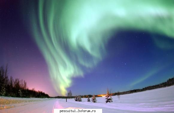 misterul din muntii bucegi - Aurora Boreala ! Are explicatii oficiale care tin - CAFENEA - DISCUTII OFF TOPIC